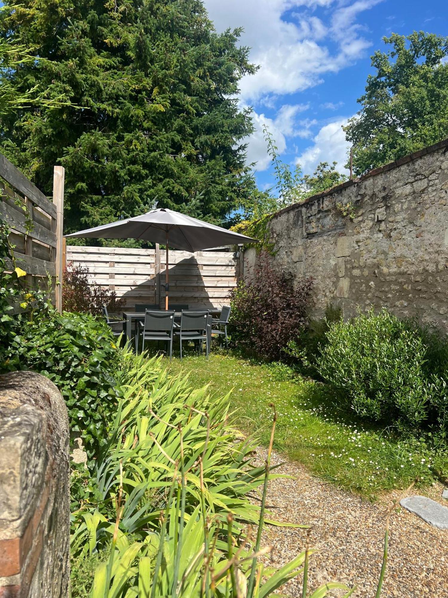 אמבואה L'Atypique, Charmante Maison Avec Jardin Clos מראה חיצוני תמונה